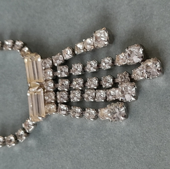 Rhinestone Silver Vintage Necklace - Picture 5 of 5